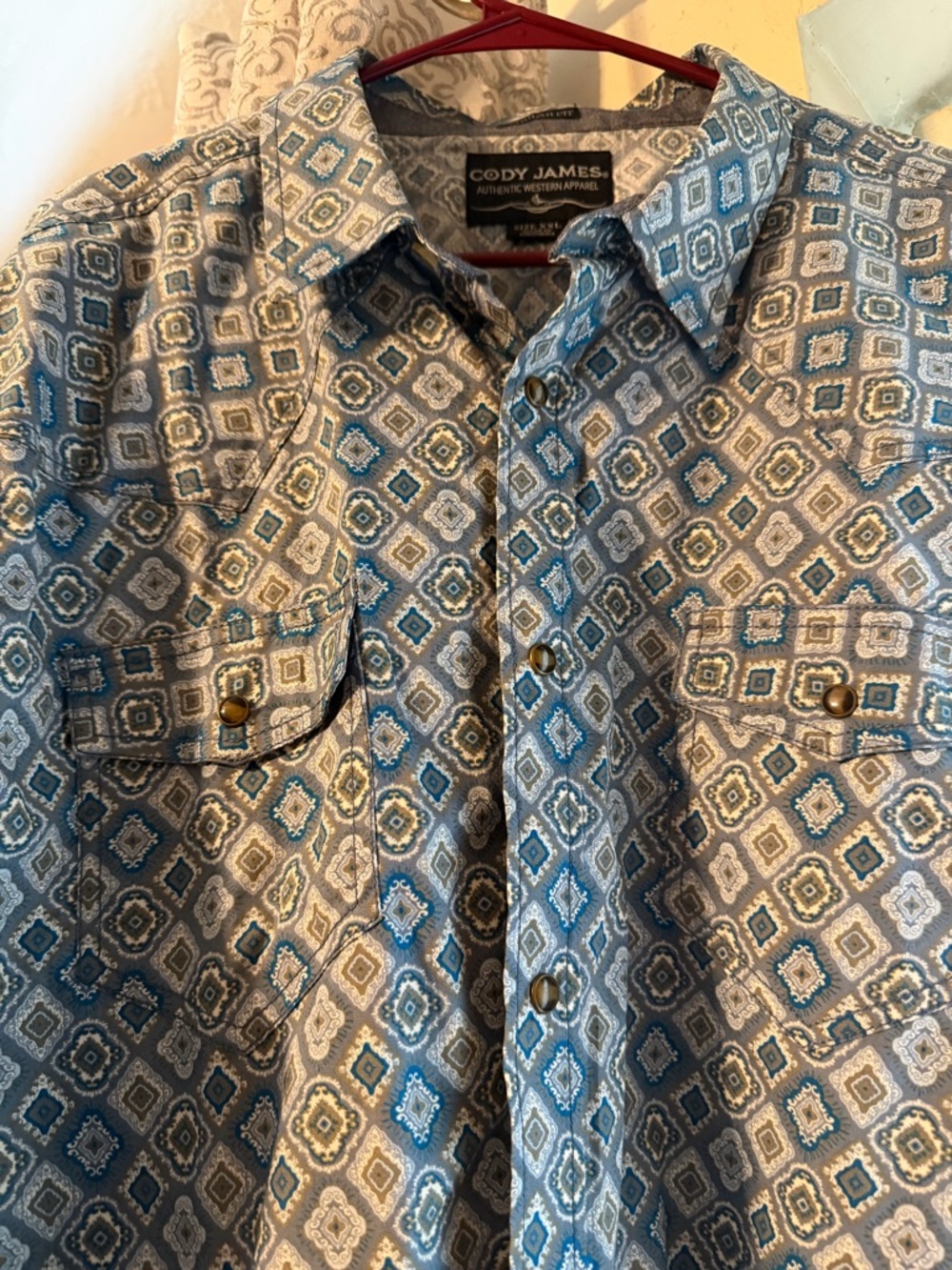 Cody James Men’s Casual Button-Down Shirt - Blue Diamond Print